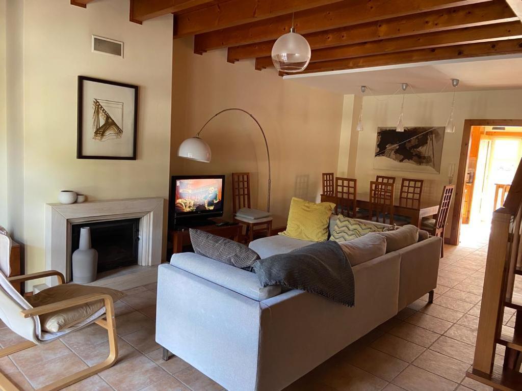 サン・マルティーニョ・ド・ポルト Casa Da Quinta Das Hortas - Serra Dos Manguesヴィラ エクステリア 写真